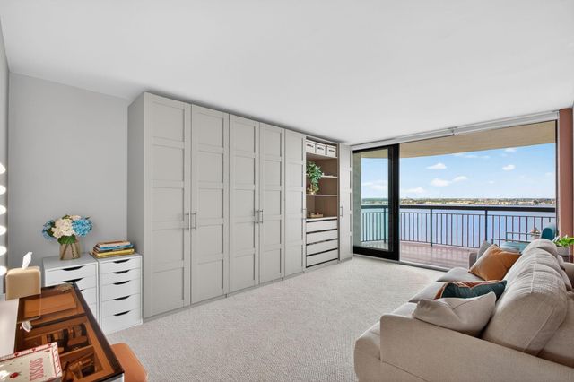 5380 N Ocean Dr 12J, Riviera Beach, FL 33404