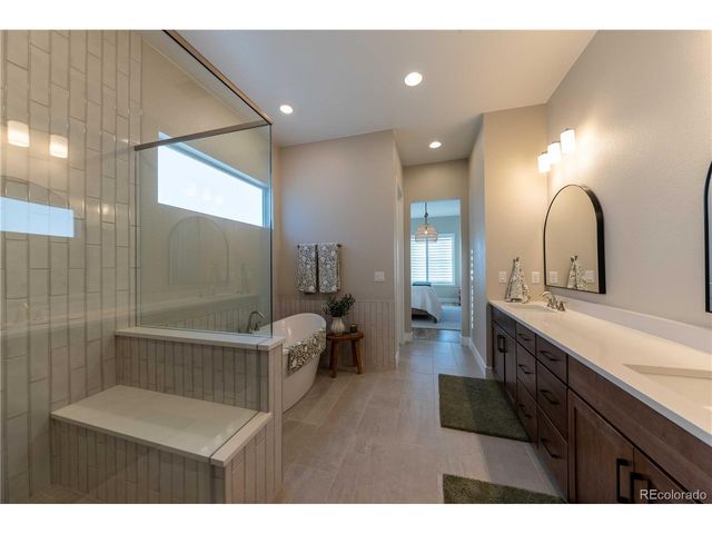 6653 Bridlespur St, Castle Pines, CO 80108