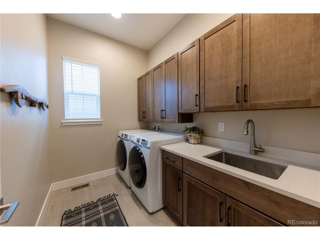 6653 Bridlespur St, Castle Pines, CO 80108