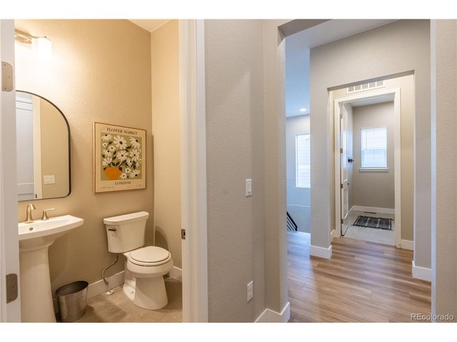 6653 Bridlespur St, Castle Pines, CO 80108