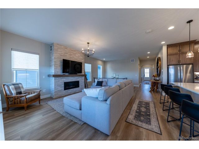 6653 Bridlespur St, Castle Pines, CO 80108