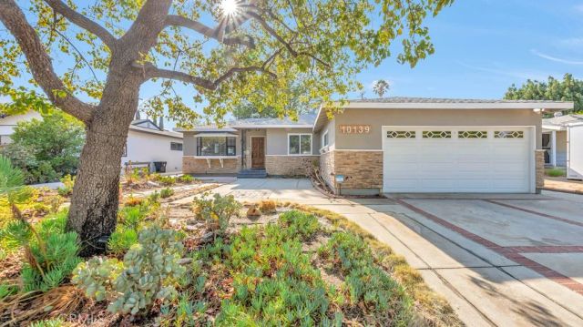 10139 Hillview, Chatsworth, CA 91311
