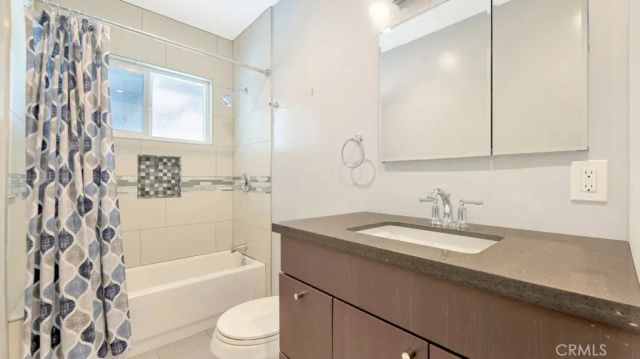 10139 Hillview, Chatsworth, CA 91311