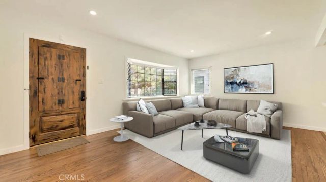 10139 Hillview, Chatsworth, CA 91311