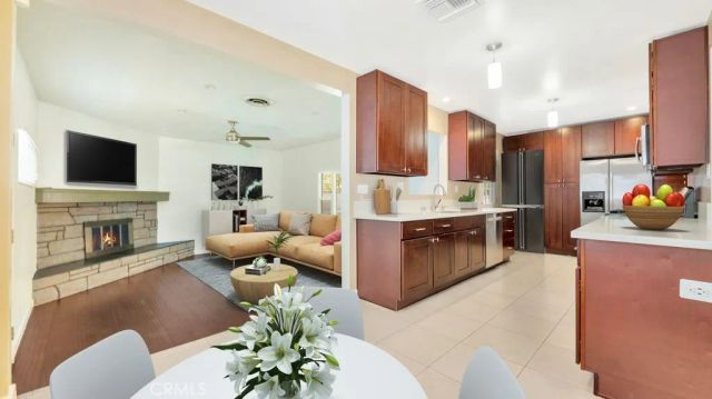 10139 Hillview, Chatsworth, CA 91311
