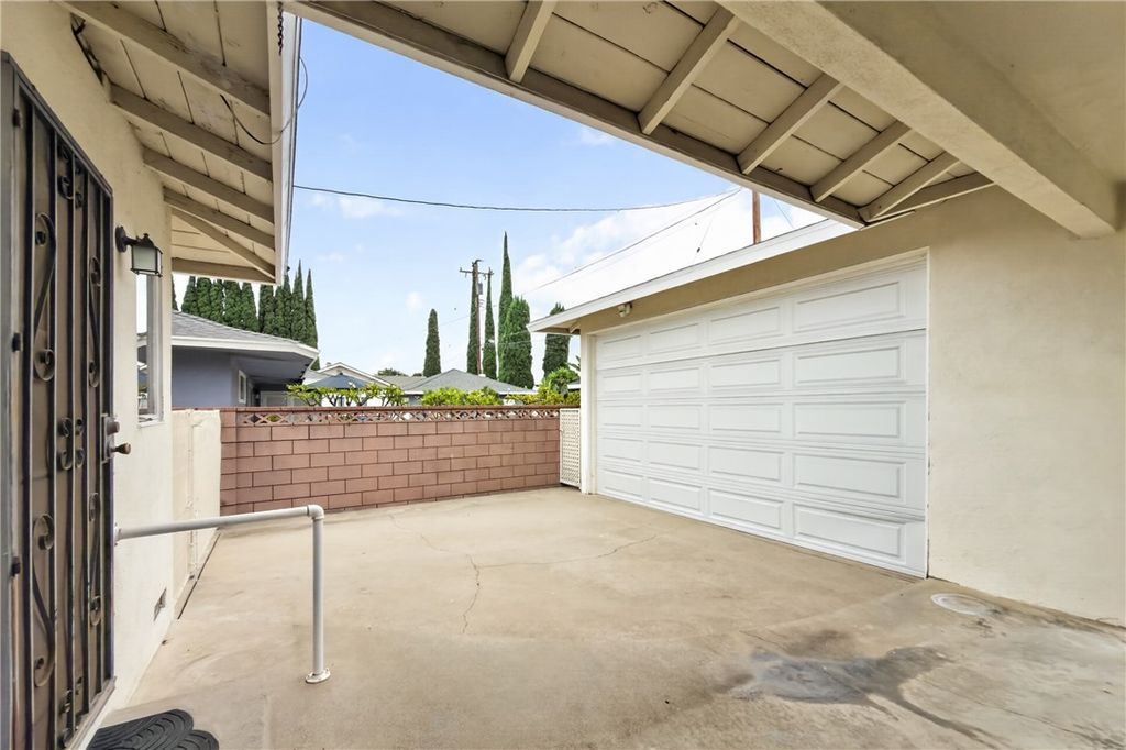 Image 33 of property listing at 721 N Conlon, West Covina, CA 91790