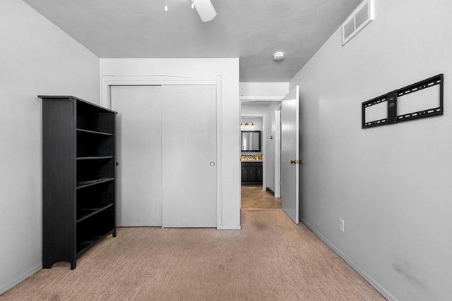 1424 W WEILAND LANE, Appleton, WI 54914