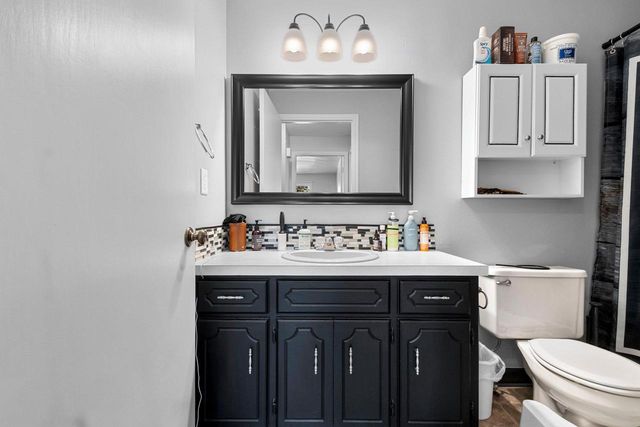 1424 W WEILAND LANE, Appleton, WI 54914