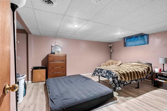 1424 W WEILAND LANE, Appleton, WI 54914