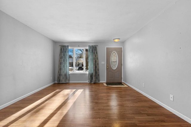 1424 W WEILAND LANE, Appleton, WI 54914