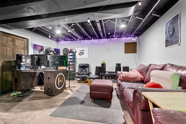 1424 W WEILAND LANE, Appleton, WI 54914