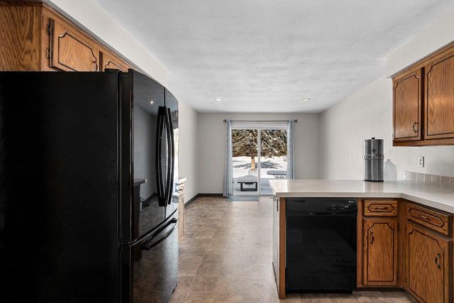 1424 W WEILAND LANE, Appleton, WI 54914