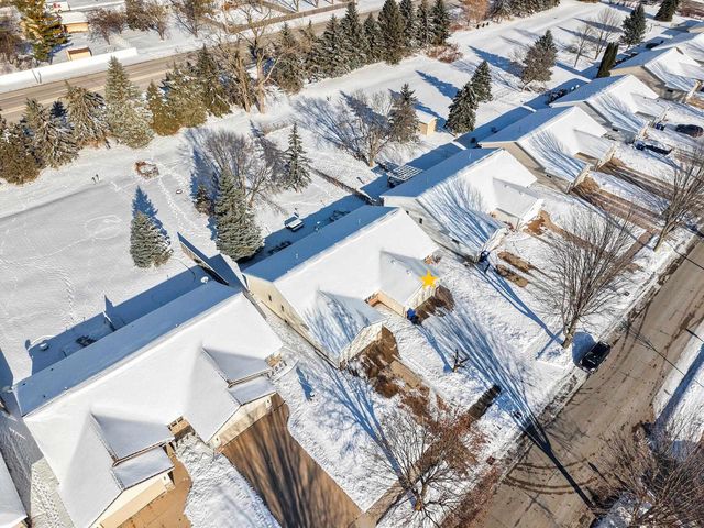 1424 W WEILAND LANE, Appleton, WI 54914