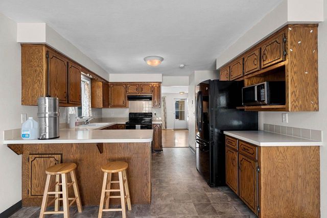 1424 W WEILAND LANE, Appleton, WI 54914