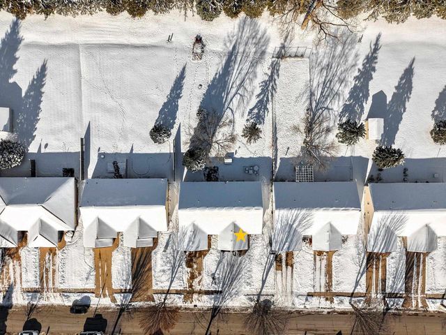 1424 W WEILAND LANE, Appleton, WI 54914