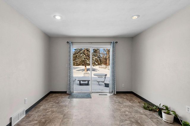 1424 W WEILAND LANE, Appleton, WI 54914