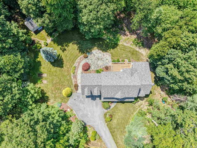 216 Kennedy Hill Road, Goffstown, NH 03045
