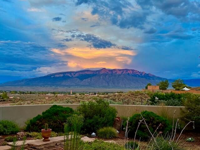 1730 SARATOGA Drive NE, Rio Rancho, NM 87144