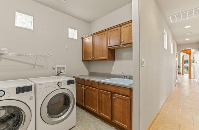 1730 SARATOGA Drive NE, Rio Rancho, NM 87144