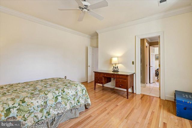 9896 PALACE GREEN WAY, Vienna, VA 22181