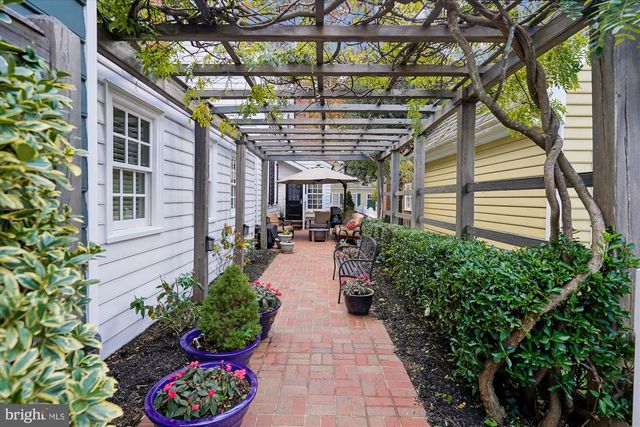 9896 PALACE GREEN WAY, Vienna, VA 22181