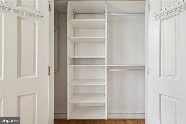 9896 PALACE GREEN WAY, Vienna, VA 22181