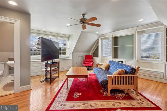 9896 PALACE GREEN WAY, Vienna, VA 22181