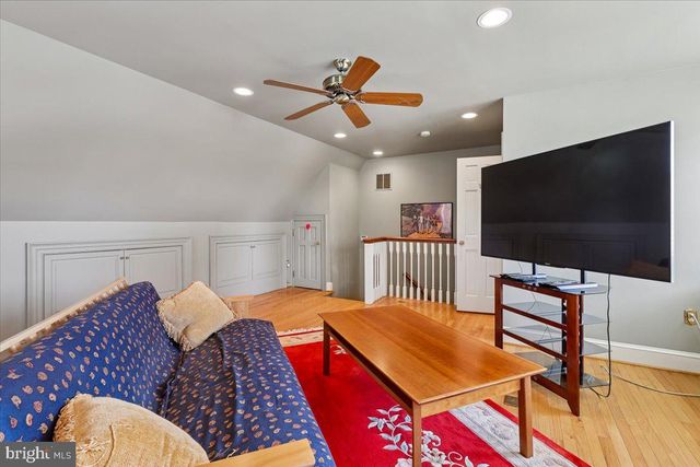 9896 PALACE GREEN WAY, Vienna, VA 22181