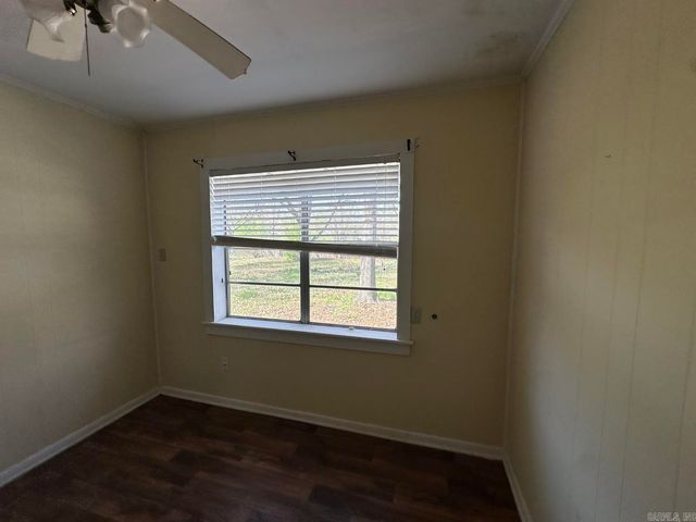 1808 S Leslie Street, Stuttgart, AR 72160