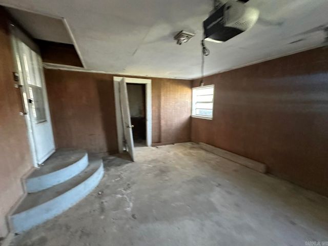 1808 S Leslie Street, Stuttgart, AR 72160