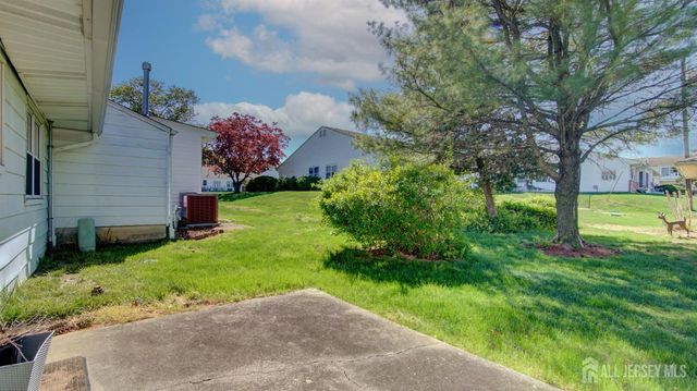 5 Missouri Court, Old Bridge, NJ 07747
