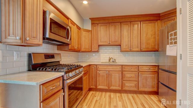 5 Missouri Court, Old Bridge, NJ 07747