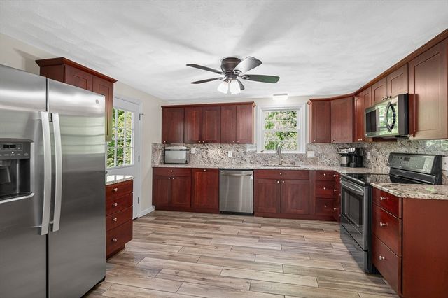 10 Newark Ave, Wilmington, MA 01887