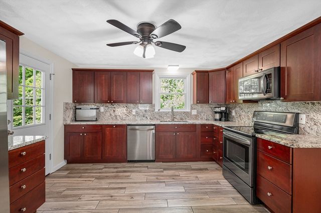 10 Newark Ave, Wilmington, MA 01887