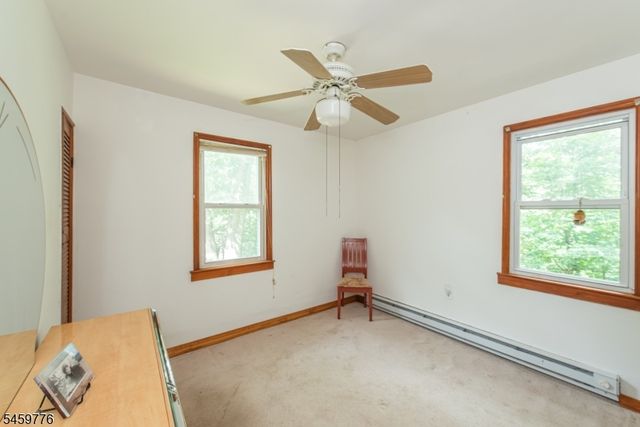 19 Skyland Ave, Wanaque Boro, NJ 07420