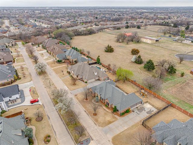 1600 SW 113th Place, Oklahoma City, OK 73170