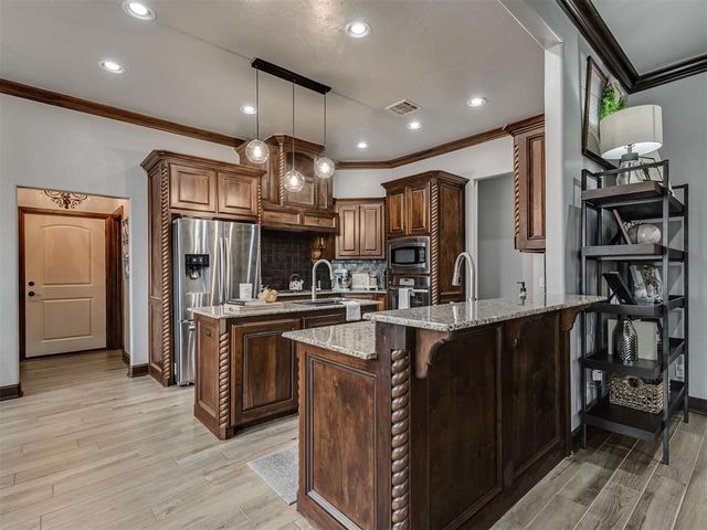 1600 SW 113th Place, Oklahoma City, OK 73170