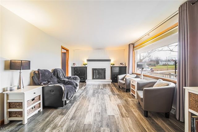 327 Briarhill Drive, Rittman, OH 44270