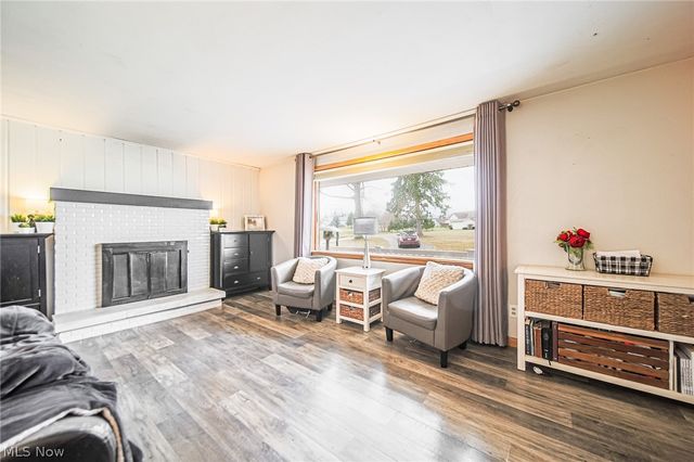 327 Briarhill Drive, Rittman, OH 44270