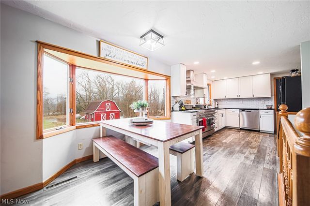 327 Briarhill Drive, Rittman, OH 44270