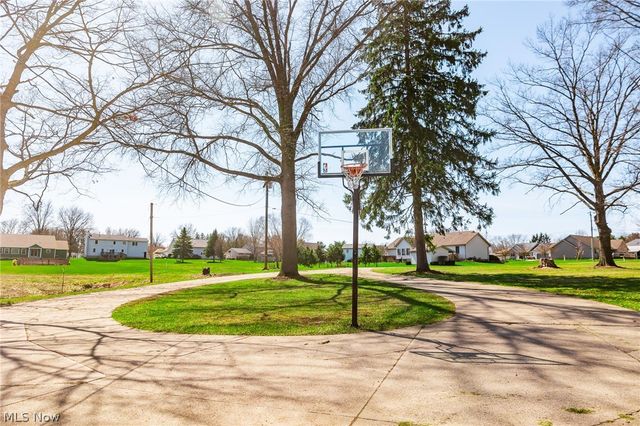 327 Briarhill Drive, Rittman, OH 44270
