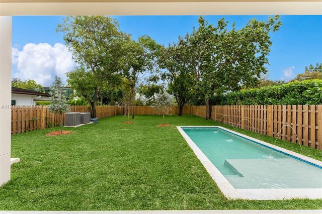 1366 SW 15th St, Miami, FL 33145