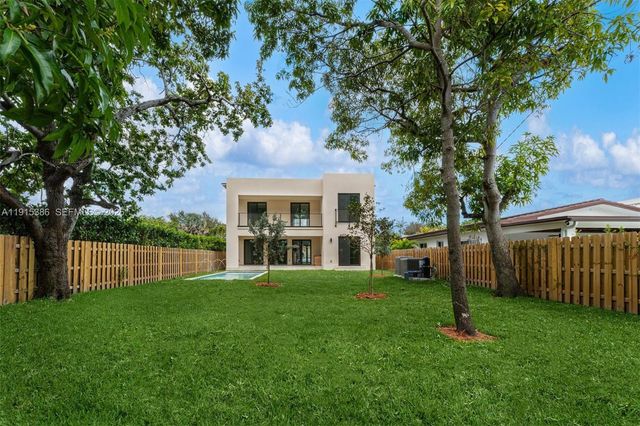 1366 SW 15th St, Miami, FL 33145