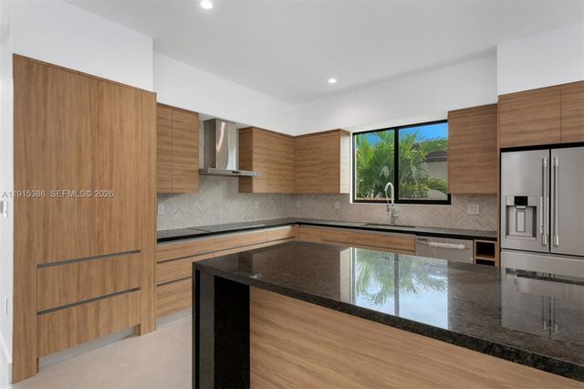 1366 SW 15th St, Miami, FL 33145