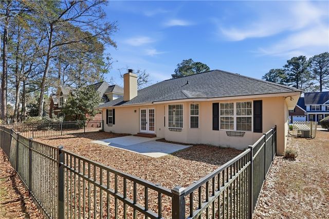 107 Egrets Way Lane, Richmond Hill, GA 31324