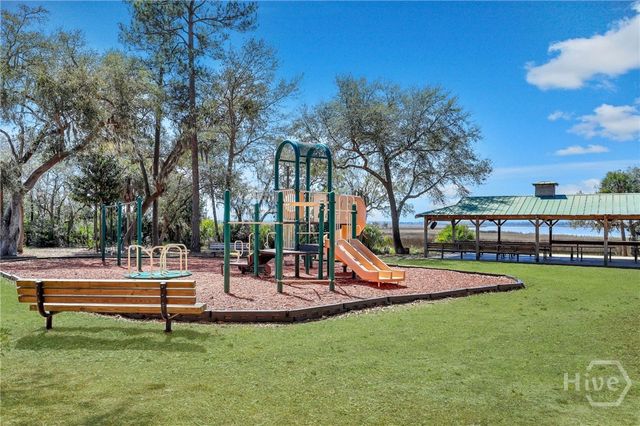 107 Egrets Way Lane, Richmond Hill, GA 31324