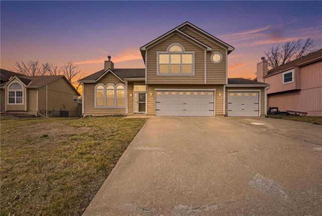 13408 Bristol Avenue, Grandview, MO 64030