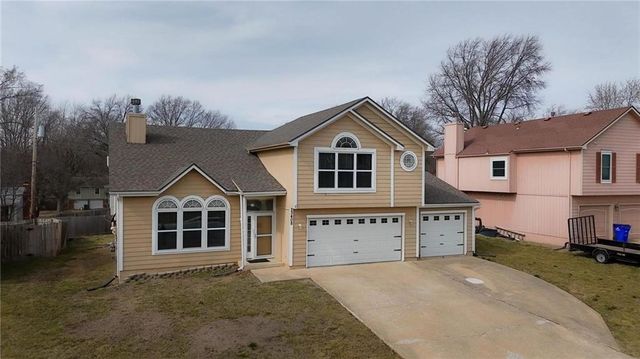 13408 Bristol Avenue, Grandview, MO 64030