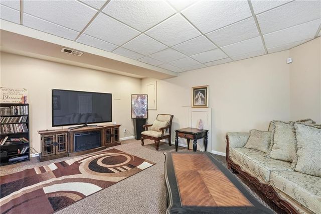 13408 Bristol Avenue, Grandview, MO 64030