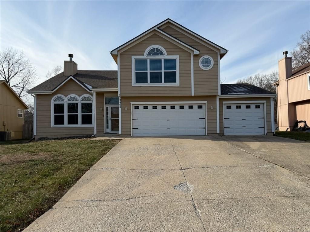 13408 Bristol Avenue, Grandview, MO 64030